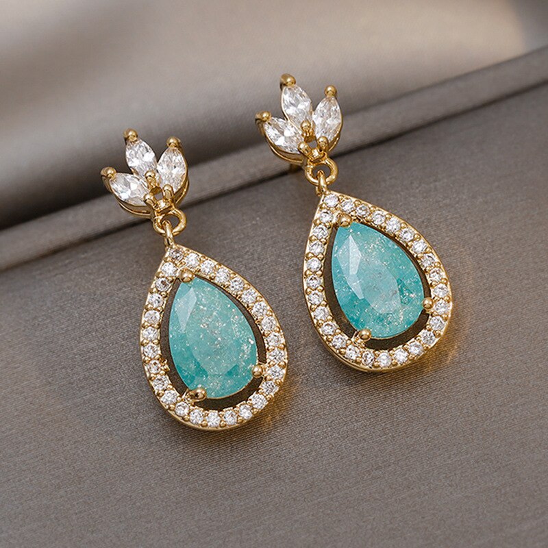 Vintage Green Stones Water Drop Earrings For Women Personality New Jewelry Elegant pendientes wholesale